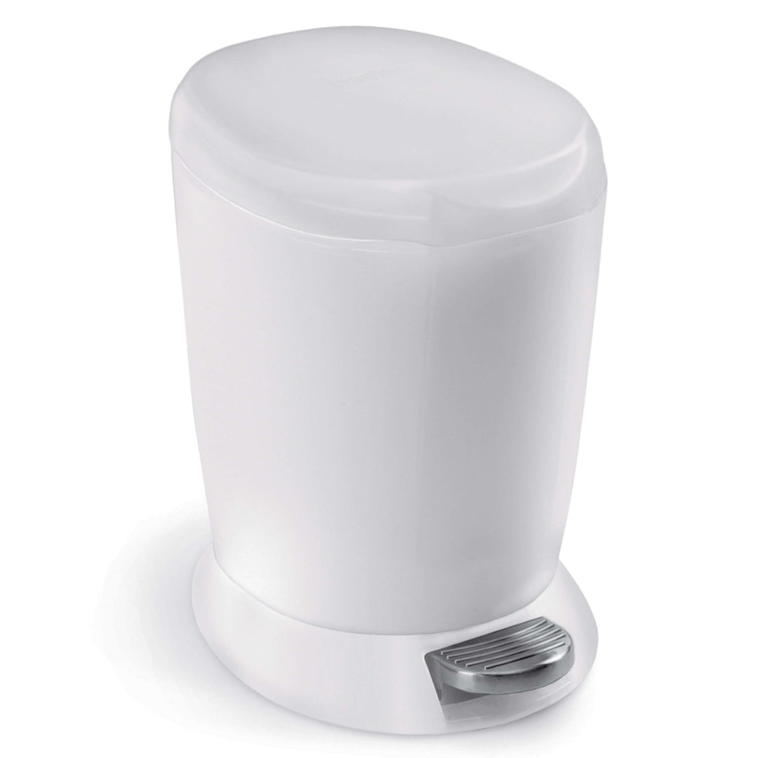 Hvid plastik pedalspand